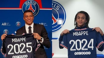 Ethan Mbappé avec maillot 2024 du PSG, jeune joueur prometteur.
