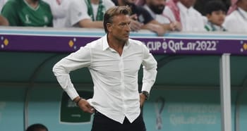 Hervé Renard, entraîneur de la Côte d'Ivoire, lors d'un match de la Coupe du Monde 2022.