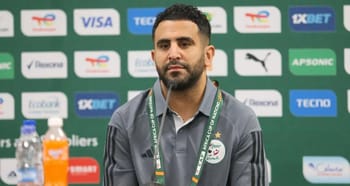 Riyad Mahrez en conférence de presse pour la CAN 2024.