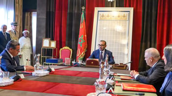 Le Roi Mohammed VI lors d'une réunion officielle au Maroc.