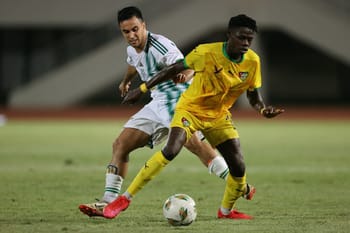 Joueur algérien en action lors du match contre Togo.