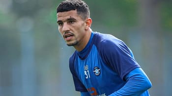 Youcef Atal en action lors d'un match avec l'Adana Demirspor.