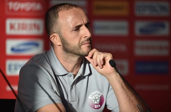 Djamel Belmadi, entraîneur de football, en conférence de presse au Qatar.