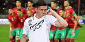 Brahim Diaz célèbre avec l'équipe du Real Madrid lors d'un match.