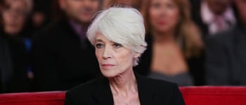 Portrait de Françoise Hardy lors d'un événement public.