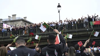 Célébration en mémoire des victimes du massacre du 17 octobre 1961 à Paris.