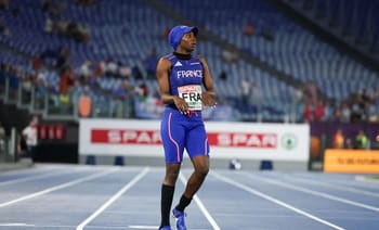 Athlète féminine portant un voile sur la tête lors des JO de Paris 2024.