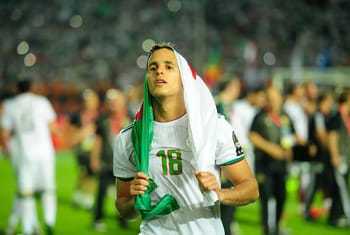 Mehdi Zeffane en tenue de football lors d'un match important.
