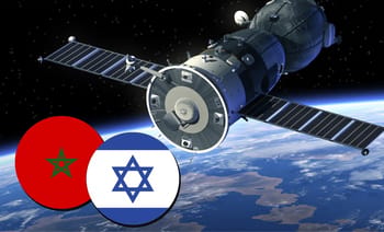 Satellites espions en orbite avec drapeaux du Maroc et d'Israël.