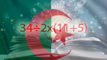 Équation mathématique sur fond de drapeau algérien et livres.