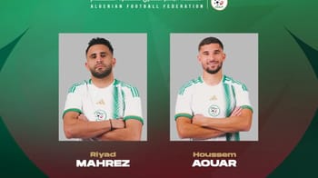 Mahrez et Aouar en maillot de l'Algérie pour la sélection nationale.