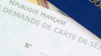 Demande de carte de séjour pour travailleurs étrangers en France.