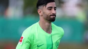 Mohamed Amoura joueur de football en action en Bundesliga.