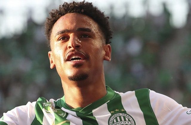 CDM : Non sélectionné, ce joueur marocain se radicalise Joueur marocain en maillot vert et blanc lors d'un match.