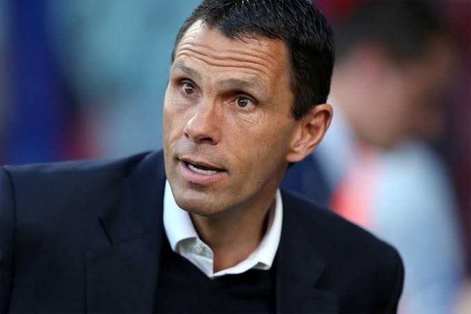 Algérie : la vraie raison derrière la piste Gustavo Poyet Gustavo Poyet, entraîneur de football, lors d'une interview.