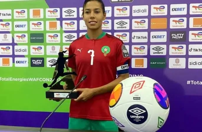 Can Féminine 2022 : Chebbak désignée joueuse du premier tour (Off.) Chebbak, joueuse marocaine, lors de la conférence de presse après le match.