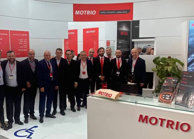 Groupe de professionnels lors de l'événement Motrio en Algérie.