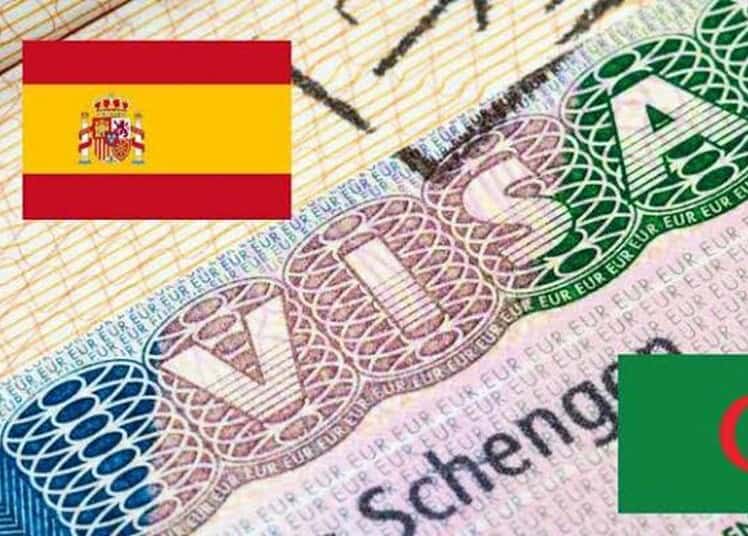 Visa Schengen : la somme exacte à justifier pour l'Espagne en 2026 Passeport avec drapeaux de l'Espagne et de l'Algérie.
