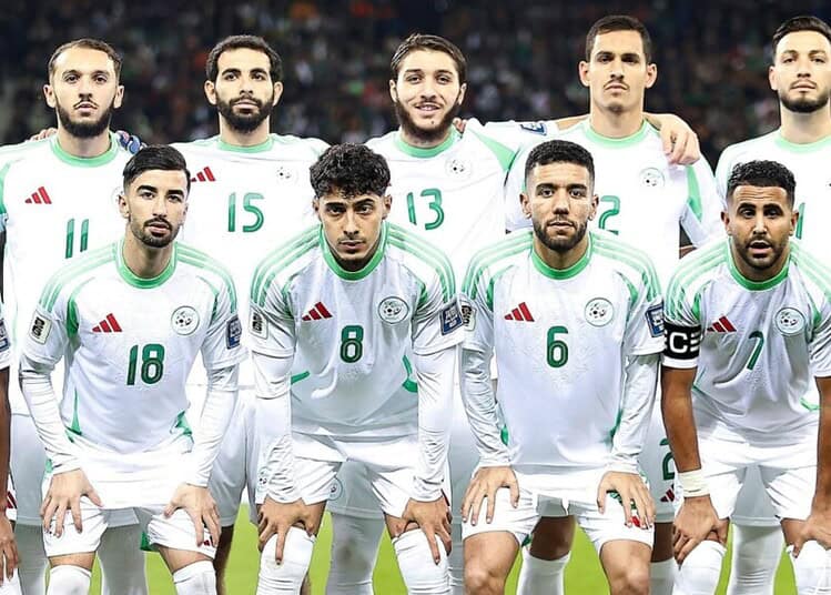 Pourquoi ce cadre de l’Algérie redoute de jouer en France ? Les joueurs de l'équipe d'Algérie lors d'un match important.