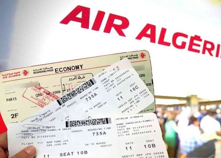 Air Algérie relance Doha : voici la date et le prix du billet Billets d'avion Air Algérie et panneau d'aéroport.