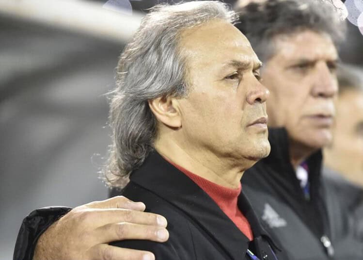 Portrait de Rabah Madjer lors d'un événement sportif en Algérie.