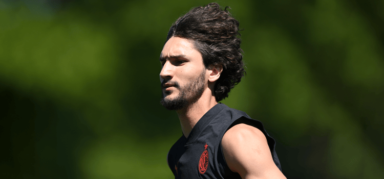 Equipe nationale algérienne : Yacine Adli, les précisions de la Gazzetta Yacine Adli en entraînement avec l'équipe nationale algérienne.