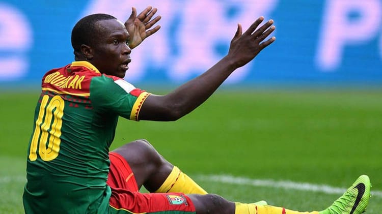Cameroun: Un consultant algérien se moque du capitaine des lions Vincent Aboubakar Vincent Aboubakar, joueur camerounais, en pleine action lors d'un match.