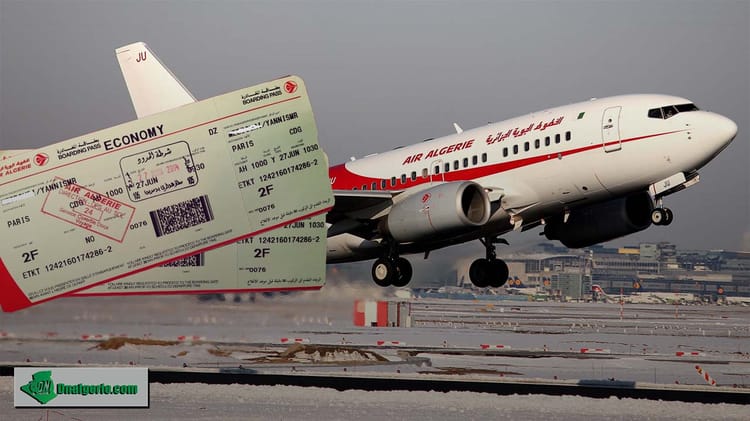 Vols internationaux : Découvrez la nouvelle grosse promotion d’Air Algérie Avion Air Algérie prêt à décoller avec billet d'avion en premier plan.