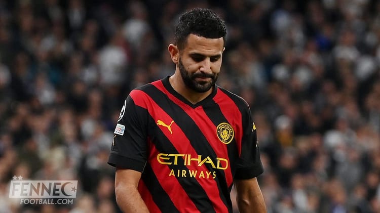 Mahrez en action avec le maillot de Manchester City lors d'un match important.