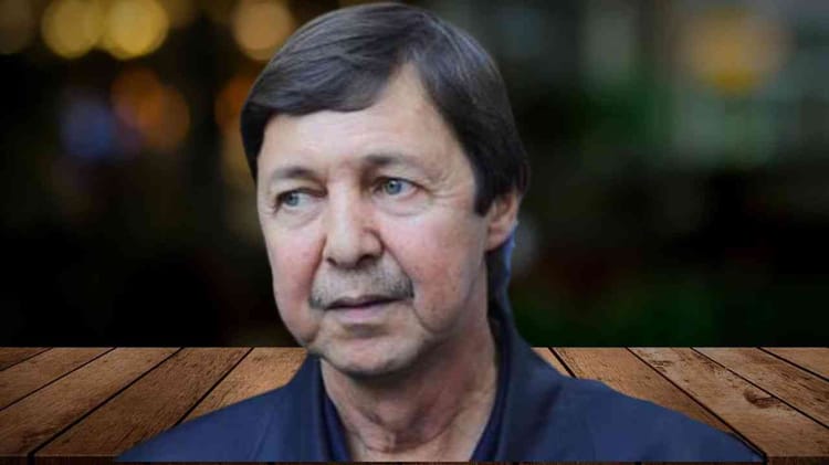 Saïd Bouteflika, figure politique algérienne, en portrait.