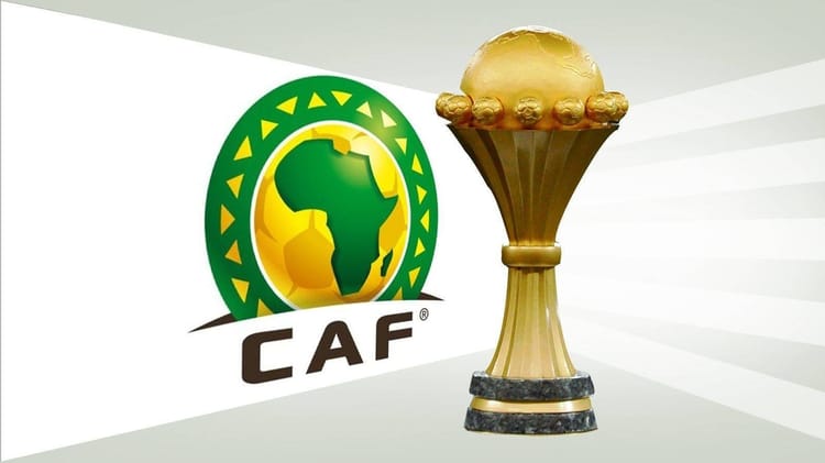 CAN U17: Plus de cinq places restantes pour la phase finale en Algérie Logo de la CAF avec une coupe de football dorée.