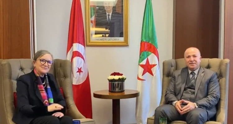 Tunisie: Bouden est arrivée à Alger ce lundi Bouden rencontre le président algérien à Alger.