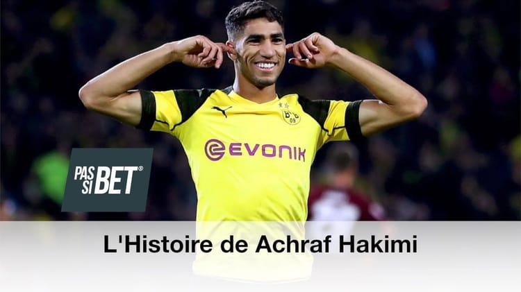 Découverte : Voyage au cœur de la vie de Achraf Hakimi. Prêts ? Embarquons !! Footballeur Achraf Hakimi en maillot jaune lors d'un match.