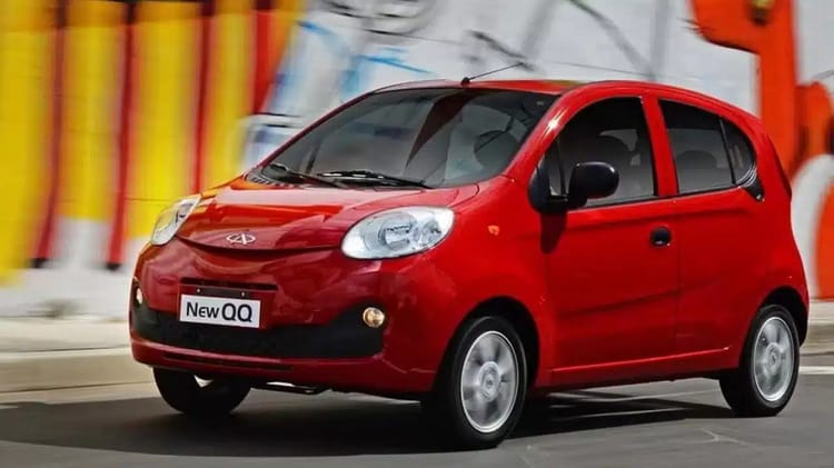 Automobile : la Chery QQ fera de nouveau son apparition en Algérie .Cette fois, elle sera au prix de… Voiture compacte Chery QQ rouge en circulation en Algérie.