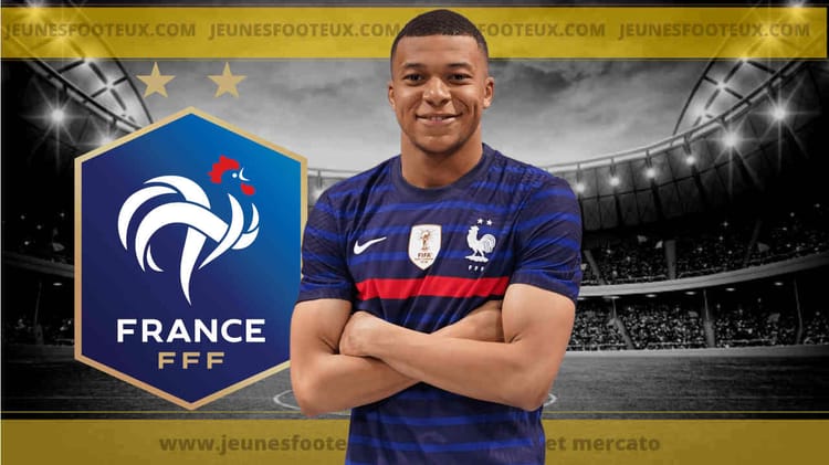 Kylian Mbappé en maillot de l'équipe de France, prêt pour le match.