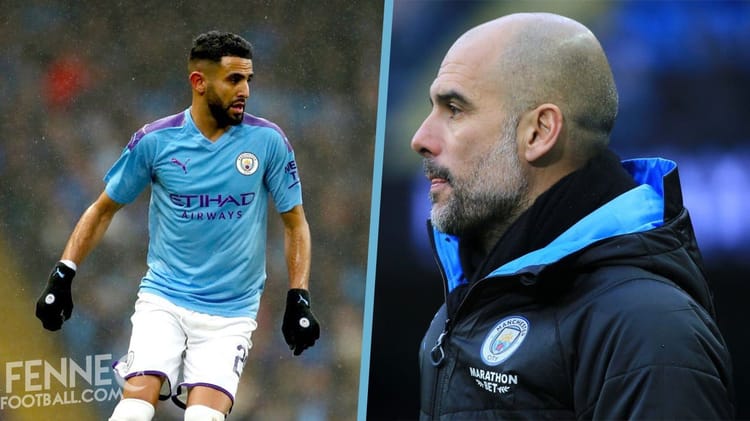 L'étrange réaction de Guardiola suite au Coup franc de Riyad Mahrez Mahrez en action et Guardiola observant sur le banc.