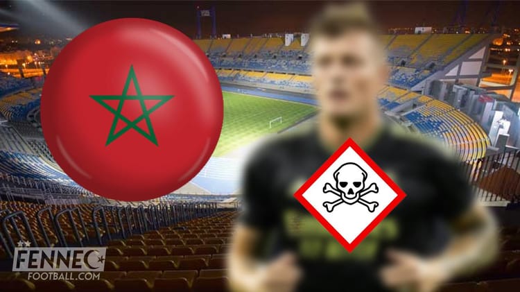 Coup de tonnerre. Un joueur du Réal Madrid victime d’une intoxication au Maroc Joueur du Réal Madrid avec symbole de danger et drapeau marocain.