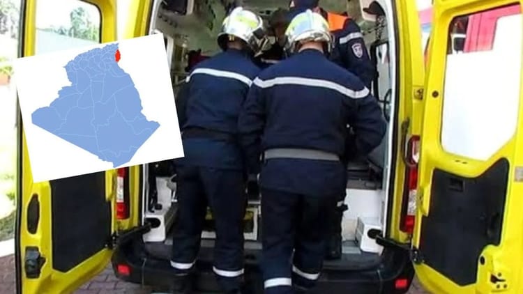 Équipe de secours médical à Tébessa après intoxication au monoxyde de carbone.