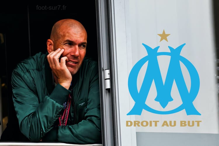 Zinedine Zidane regardant pensivement par une fenêtre avec logo OM.