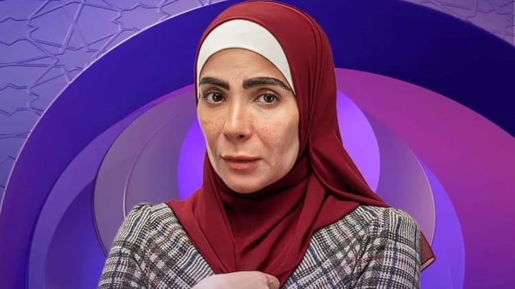 Mona Zaki est accusée d'avoir insulté le voile Mona Zaki portant un hijab rouge et blanc lors d'une émission télévisée.