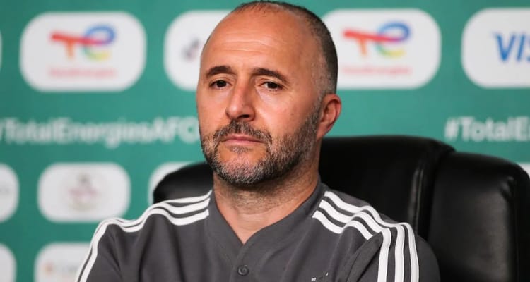 Djamel Belmadi, entraîneur de l'équipe nationale algérienne, en conférence de presse.