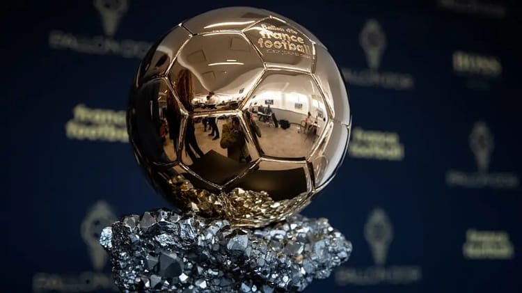 Ballon d’Or 2023 : Un Algérien dans les favoris africains pour être parmi les 30 nommés Trophée du Ballon d'Or 2023 en or brillant.