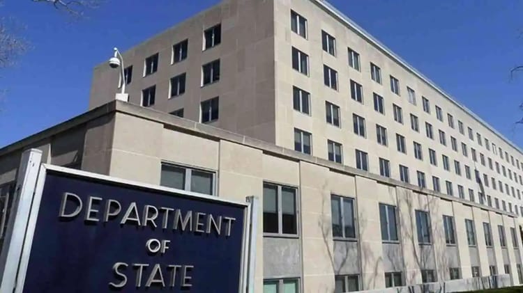 Fermeture temporaire de l'ambassade américaine en Algérie le 28 septembre 2023 Bâtiment de l'ambassade américaine en Algérie avec panneau "Department of State".