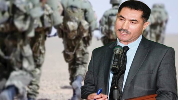 Découvrez Mohamed Laagab, le nouveau ministre de la Communication nommé par le Président Abdelmadjid Tebboune Mohamed Laagab lors d'une allocution officielle en uniforme militaire.