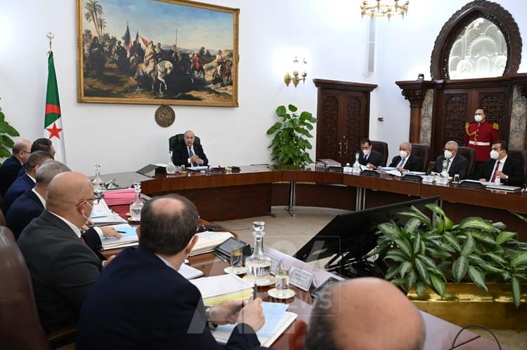 Réunion du Conseil des ministres avec Abdelmadjid Tebboune.