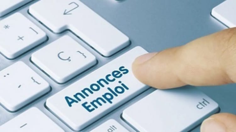 Urgent! Opportunité d'emploi: l'ANEM annonce... Clavier avec bouton 'Annonces Emploi' pour recherche d'emploi.