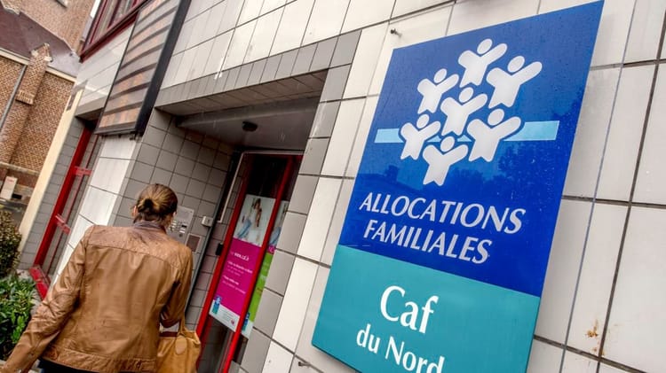 Précarité en France : Révélation choc sur les prestations sociales des étrangers ! Centre CAF du Nord pour les allocations familiales en France.