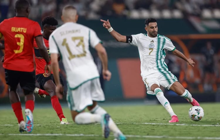 CAN 2024 : l'Algérie à la croisée des chemins face à la Mauritanie Joueur algérien en action lors du match contre la Mauritanie.