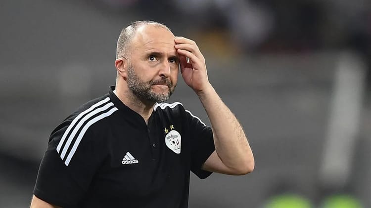 Djamel Belmadi Choque la FAF Belmadi, entraîneur de l'Algérie, en réflexion après le match nul.
