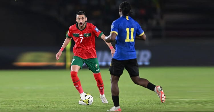 CAN 2023 : Maroc vs Tanzanie, comment suivre le match en direct et à quelle heure ? Joueur marocain en action lors du match contre la Tanzanie.